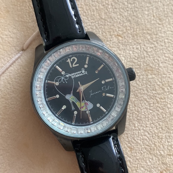 Whatever it Takes Tamara Mellon signed watch - Picture 6 of 6